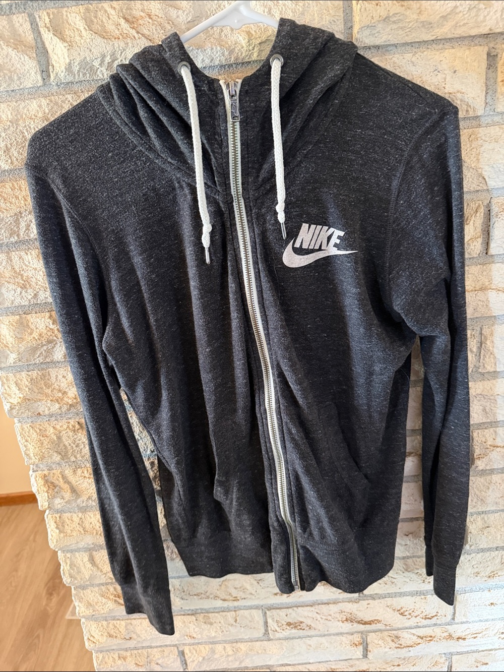Nike Women's Gym Vintage Charcoal Zip-Up Hoodie with White Logo Sz Medium